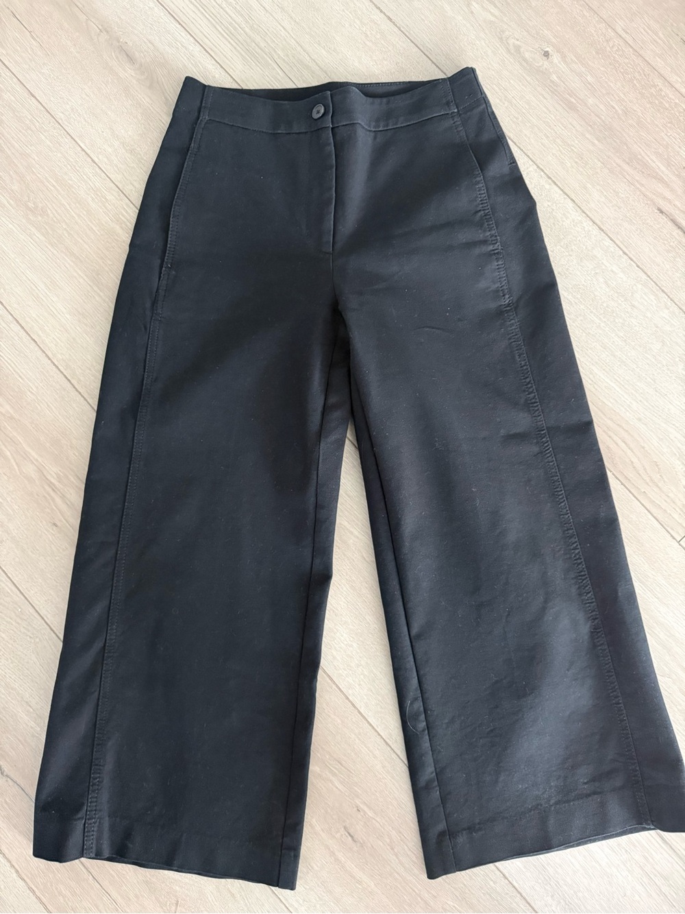 Black Ann Taylor Wide-Leg Crop Pants Size 4
